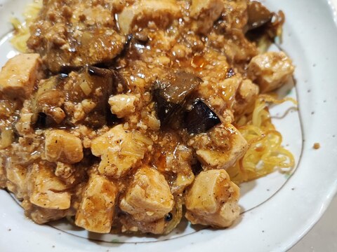 茄子入りマーボーかた焼きそば